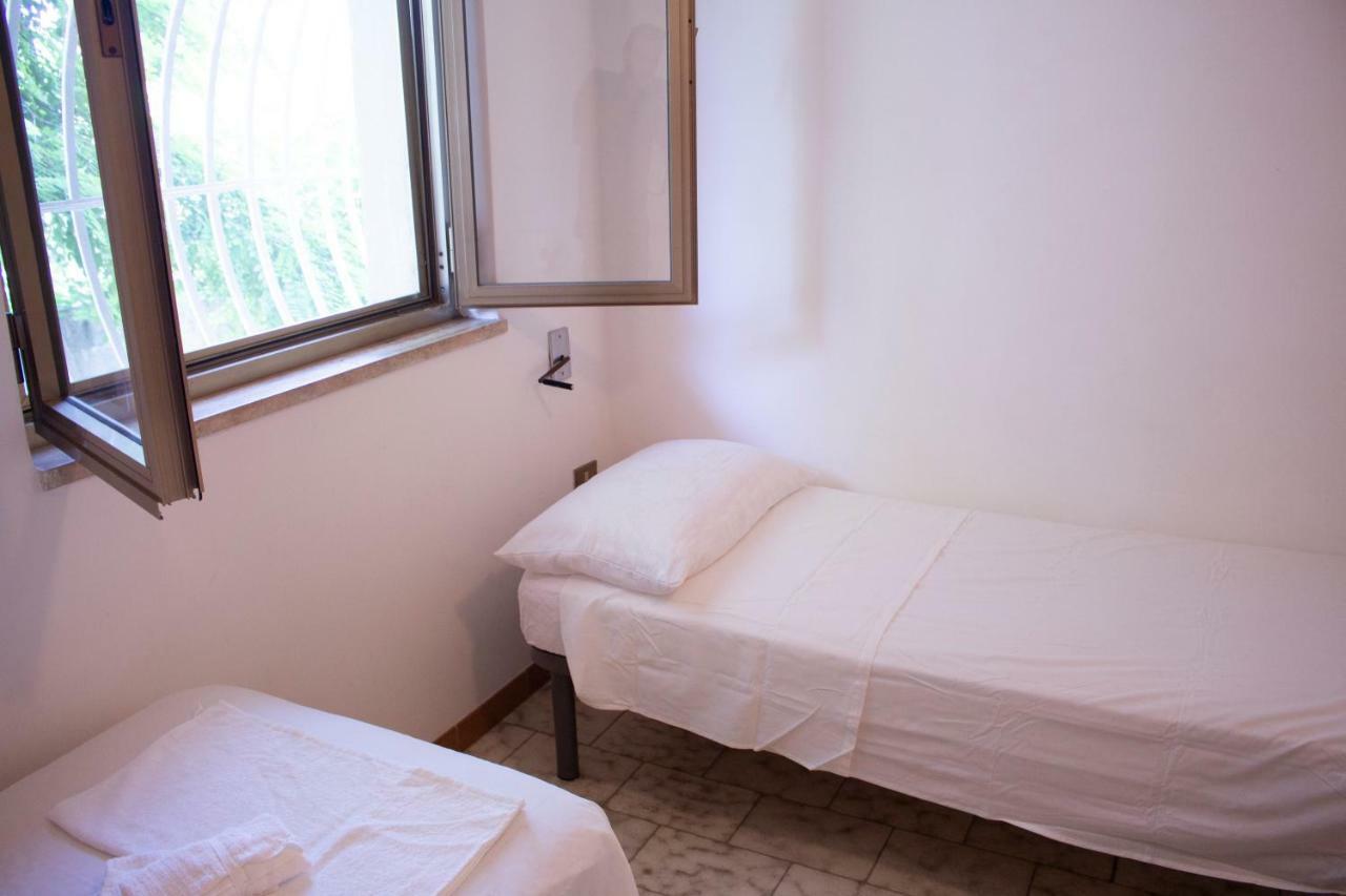 Casa Gelso Apartment Punta Prosciutto Luaran gambar
