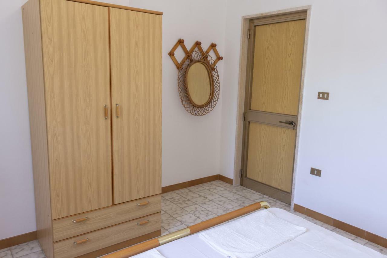 Casa Gelso Apartment Punta Prosciutto Luaran gambar